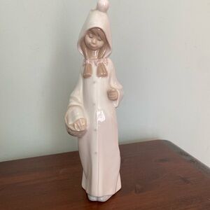 Lladro Shepherdess figurine